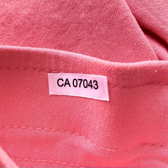 89th & Madison Bright Pink Capri with Bows - Picture 8 of 9